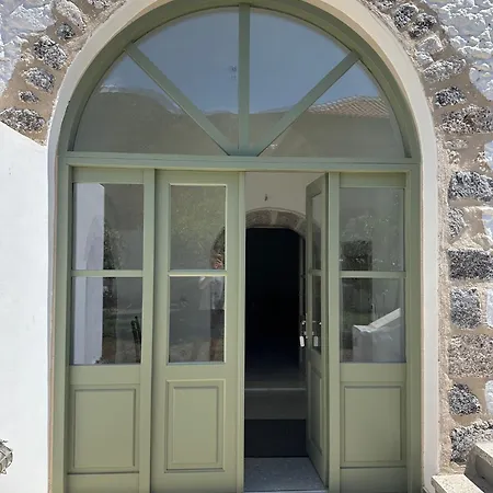 Апартаменты Alexander House 1