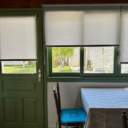 Апартаменты Alexander House 1 *