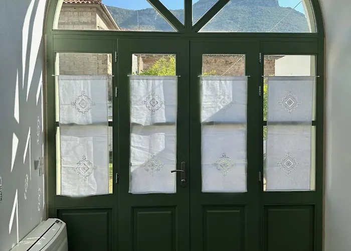 Alexander House 1 Apartment Leonidio