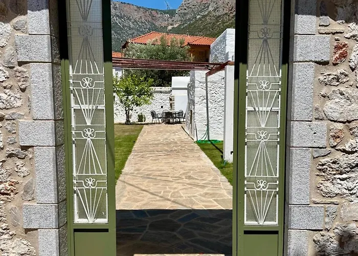 Alexander House 1 Leonidio