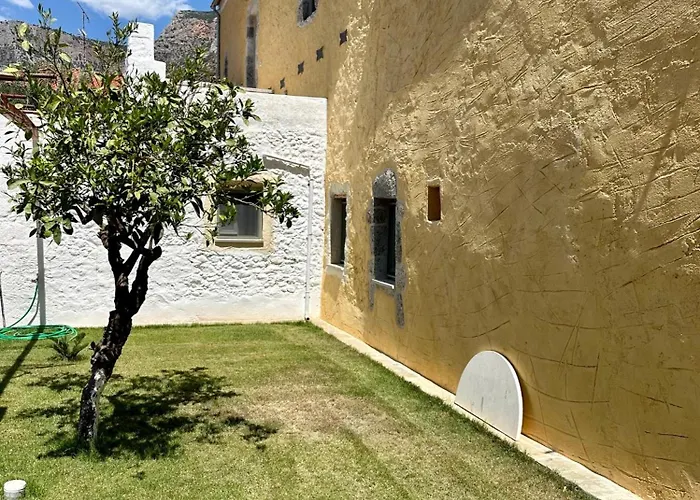 Alexander House 1